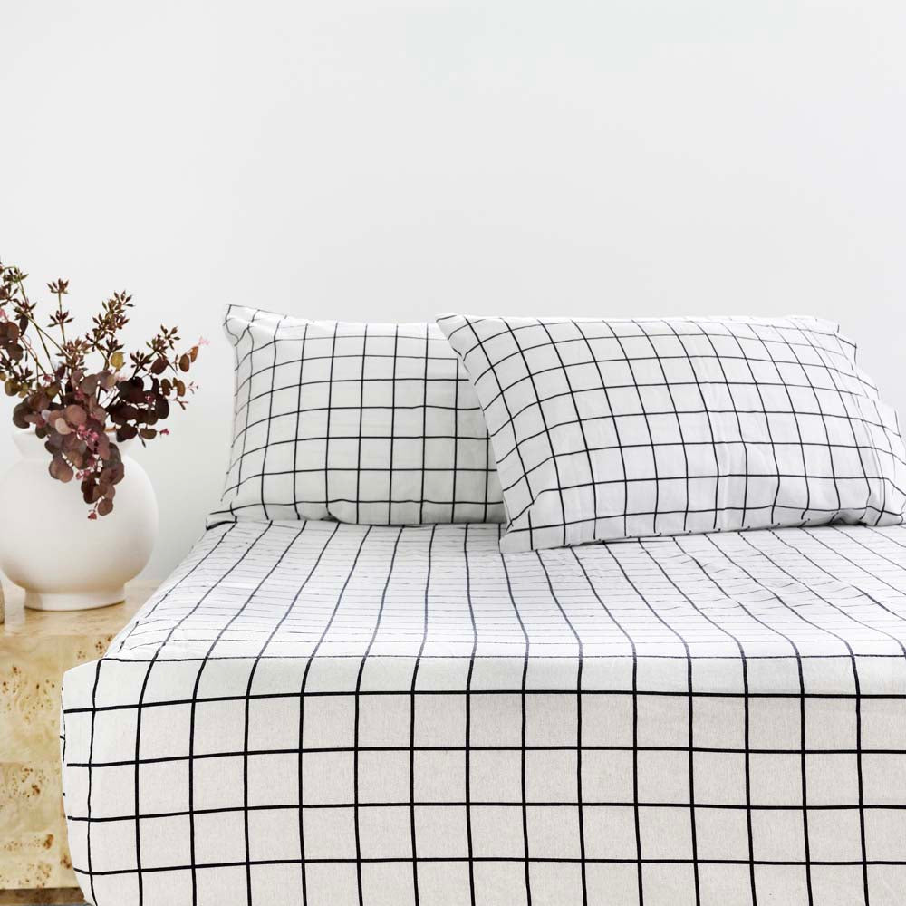 Grid Black Flannelette Fitted Sheet Set