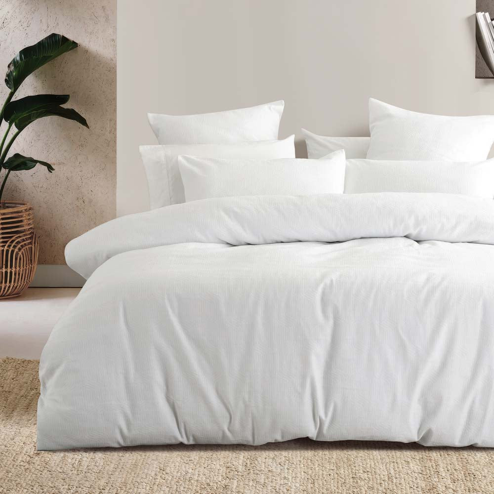 Ogee Jacquard Quilt Cover Set - White