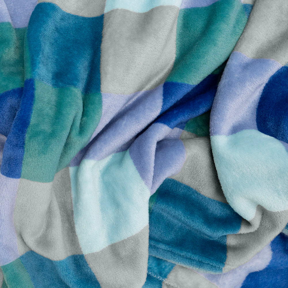 Charlie Ultraplush Throw