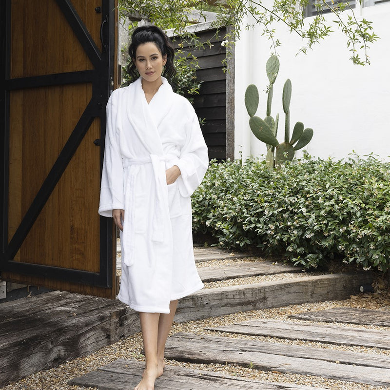 Bambury Microplush Bathrobe in White